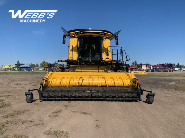 2024 New Holland CR8.90Z Combine