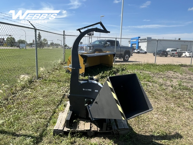 2024 New Holland 733CN43917FP Wood Chipper