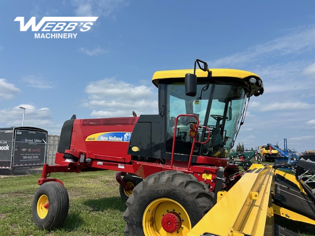 2013 New Holland H8040 Windrower