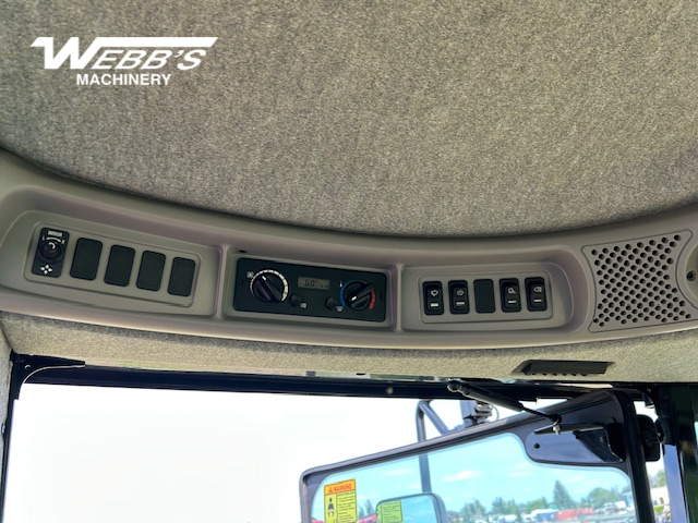 2013 New Holland H8040 Windrower