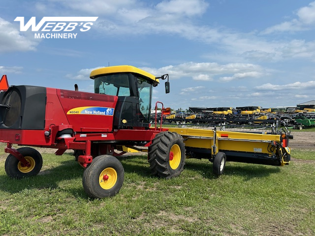 2013 New Holland H8040 Windrower