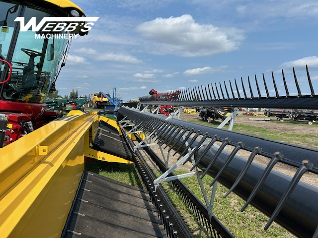 2013 New Holland H8040 Windrower