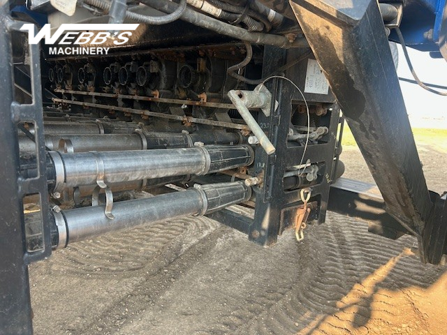 2017 New Holland P4760 Air Tank/Cart