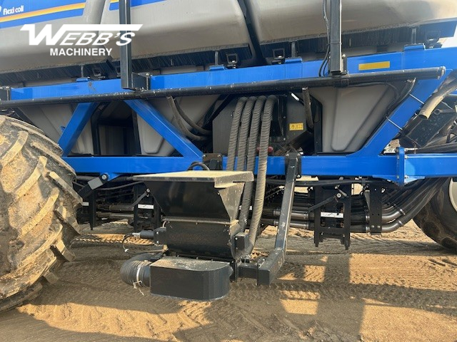 2017 New Holland P4760 Air Tank/Cart