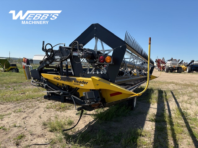 2014 Honey Bee SP30 Header Combine