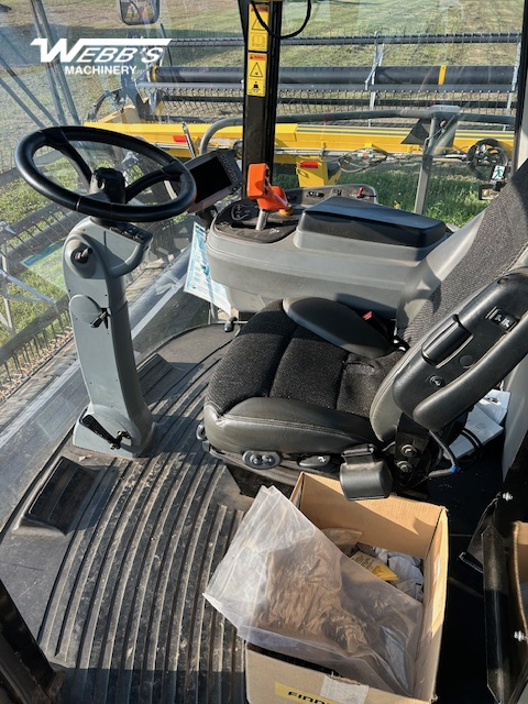 2013 Challenger WR9740 Windrower