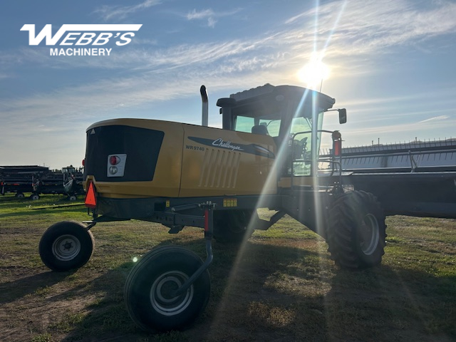 2013 Challenger WR9740 Windrower