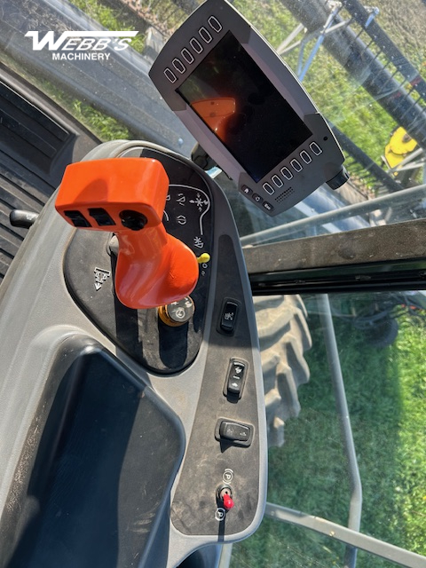 2013 Challenger WR9740 Windrower