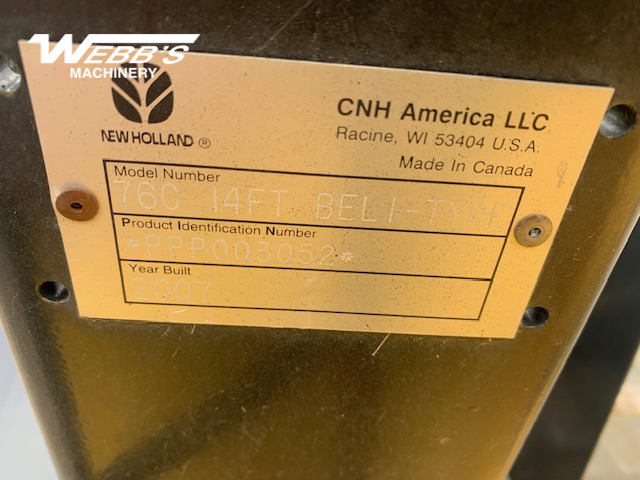 2007 New Holland CX8080 Combine