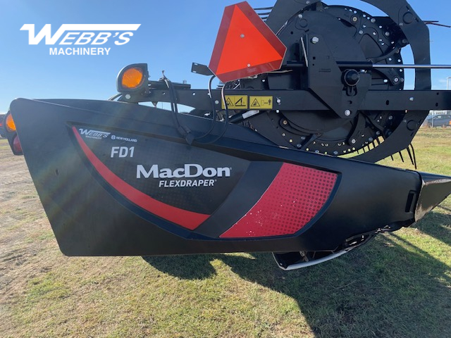 2018 MacDon FD135 Header Combine