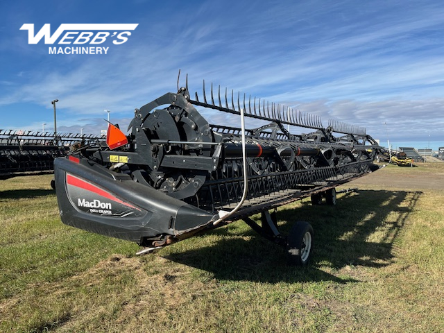 2013 MacDon D65-35 Header Combine