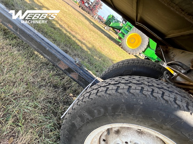 2013 MacDon D65-35 Header Combine