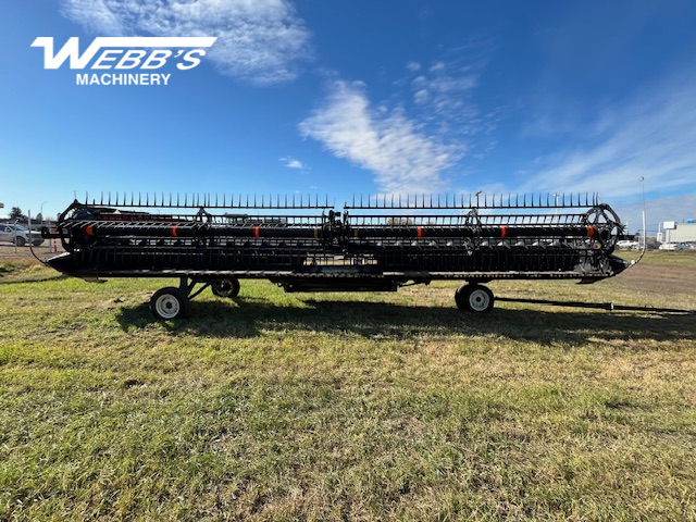 2013 MacDon D65-35 Header Combine