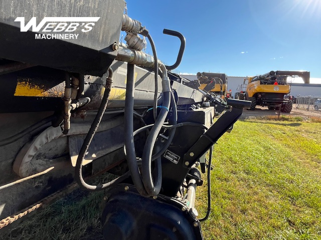 2013 MacDon D65-35 Header Combine