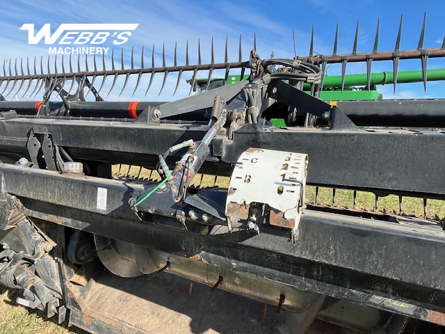 2013 MacDon D65-35 Header Combine