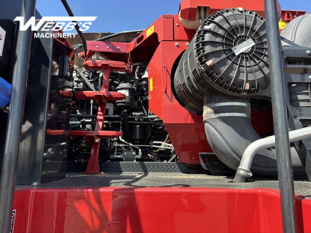 2018 Case IH 9240 Combine