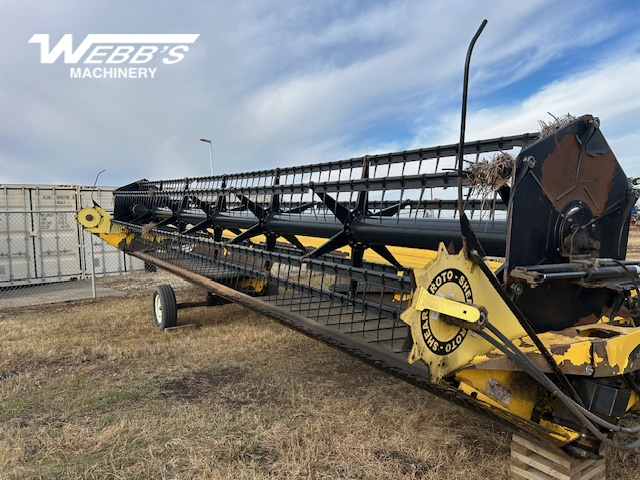 2009 New Holland HB30 Windrower Header