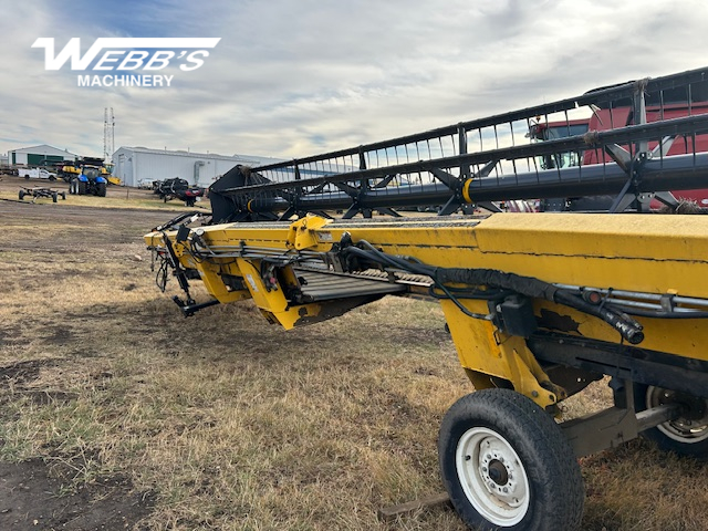 2009 New Holland HB30 Windrower Header