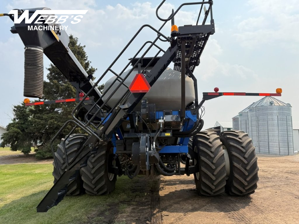 2017 New Holland P2070 Air Drill