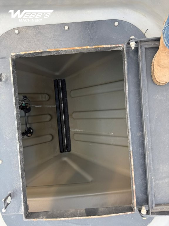 2017 New Holland P2070 Air Drill