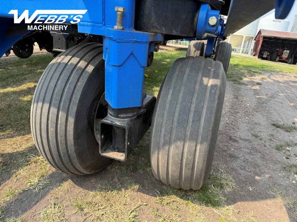 2017 New Holland P2070 Air Drill