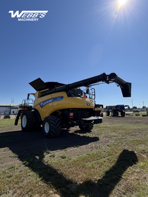 2022 New Holland CR9.90Z Combine