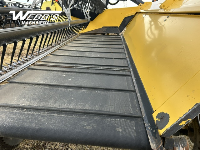 2014 New Holland 430HB Windrower Draper Header