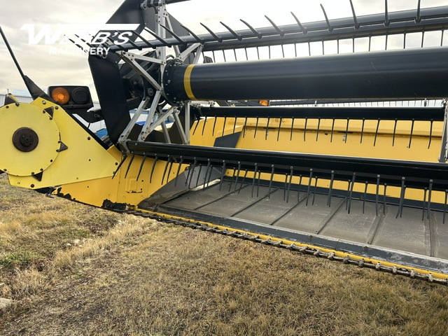2014 New Holland 430HB Windrower Draper Header