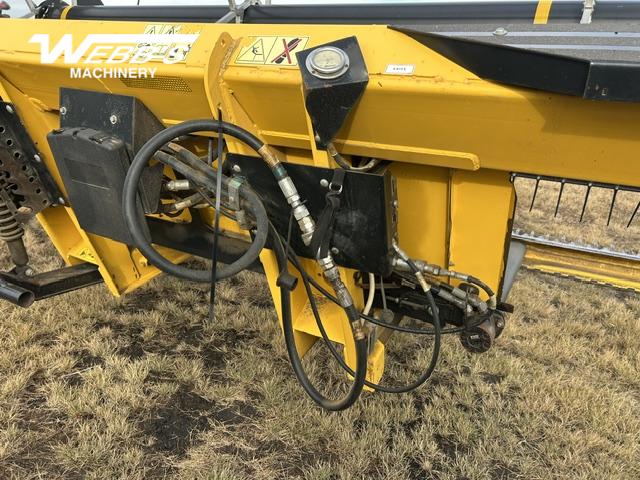 2014 New Holland 430HB Windrower Draper Header