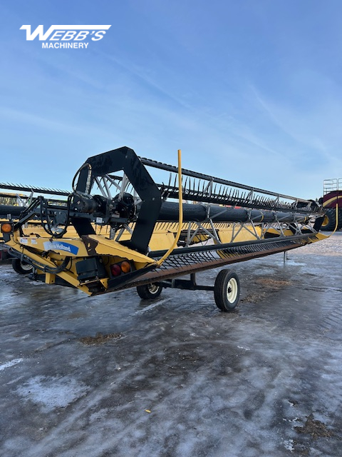 2013 New Holland HB30 Windrower Draper Header