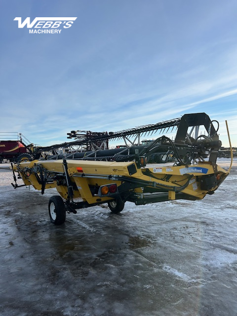 2013 New Holland HB30 Windrower Draper Header