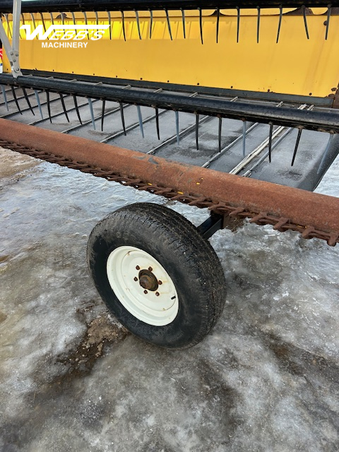 2013 New Holland HB30 Windrower Draper Header