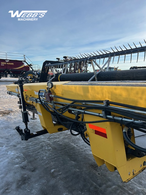 2013 New Holland HB30 Windrower Draper Header