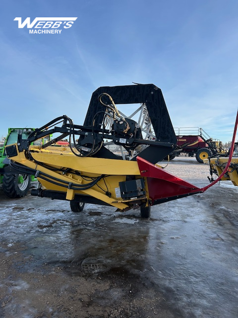 2013 New Holland HB30 Windrower Draper Header