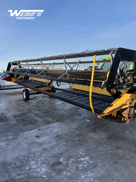 2013 New Holland HB30 Windrower Draper Header