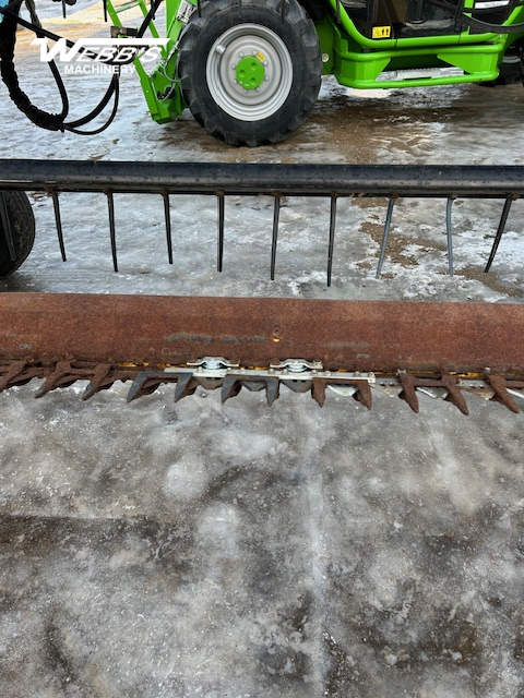 2013 New Holland HB30 Windrower Draper Header