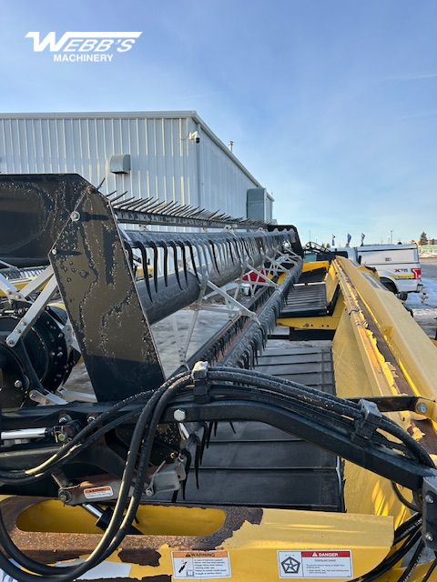 2013 New Holland HB30 Windrower Draper Header