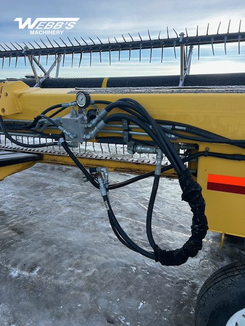 2013 New Holland HB30 Windrower Draper Header