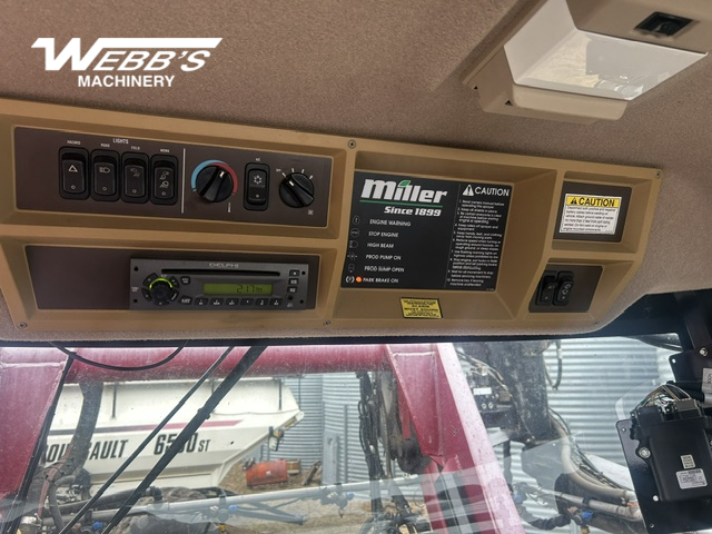 2009 Miller Nitro 4275 Sprayer/High Clearance