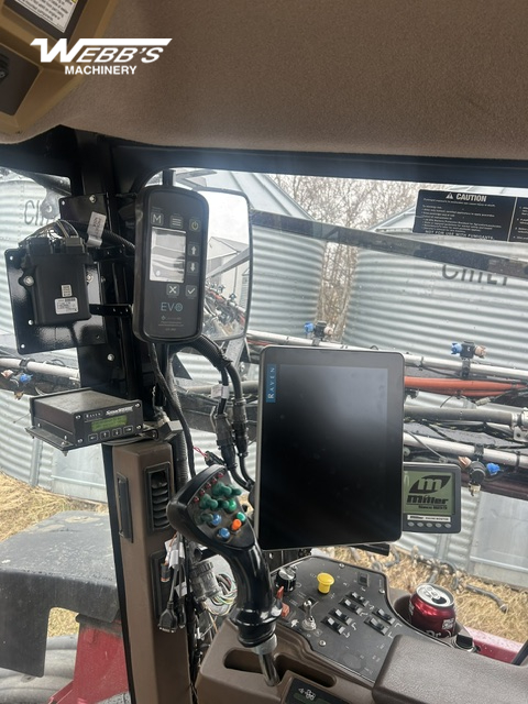 2009 Miller Nitro 4275 Sprayer/High Clearance