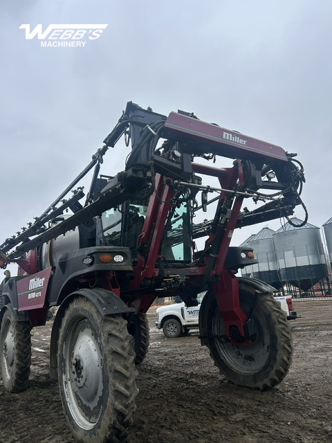 2009 Miller Nitro 4275 Sprayer/High Clearance