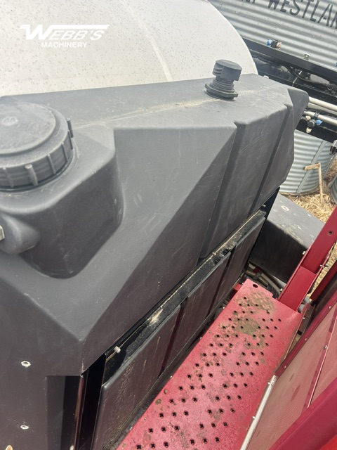 2009 Miller Nitro 4275 Sprayer/High Clearance
