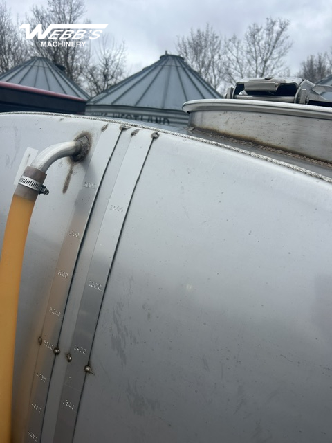 2009 Miller Nitro 4275 Sprayer/High Clearance