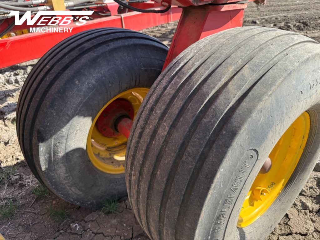 2009 Bourgault 3310-55/6550ST Air Drill