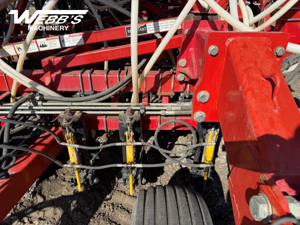 2009 Bourgault 3310-55/6550ST Air Drill