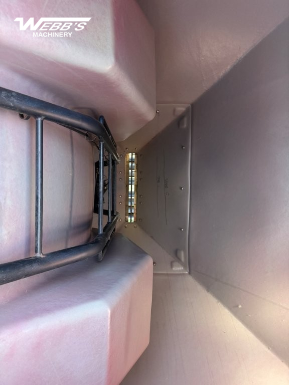 2010 Case 3430 Air Tank/Cart