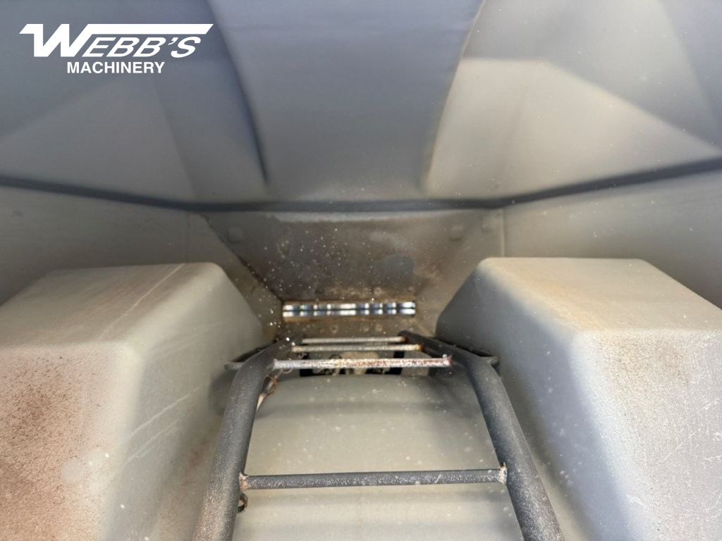 2010 Case 3430 Air Tank/Cart