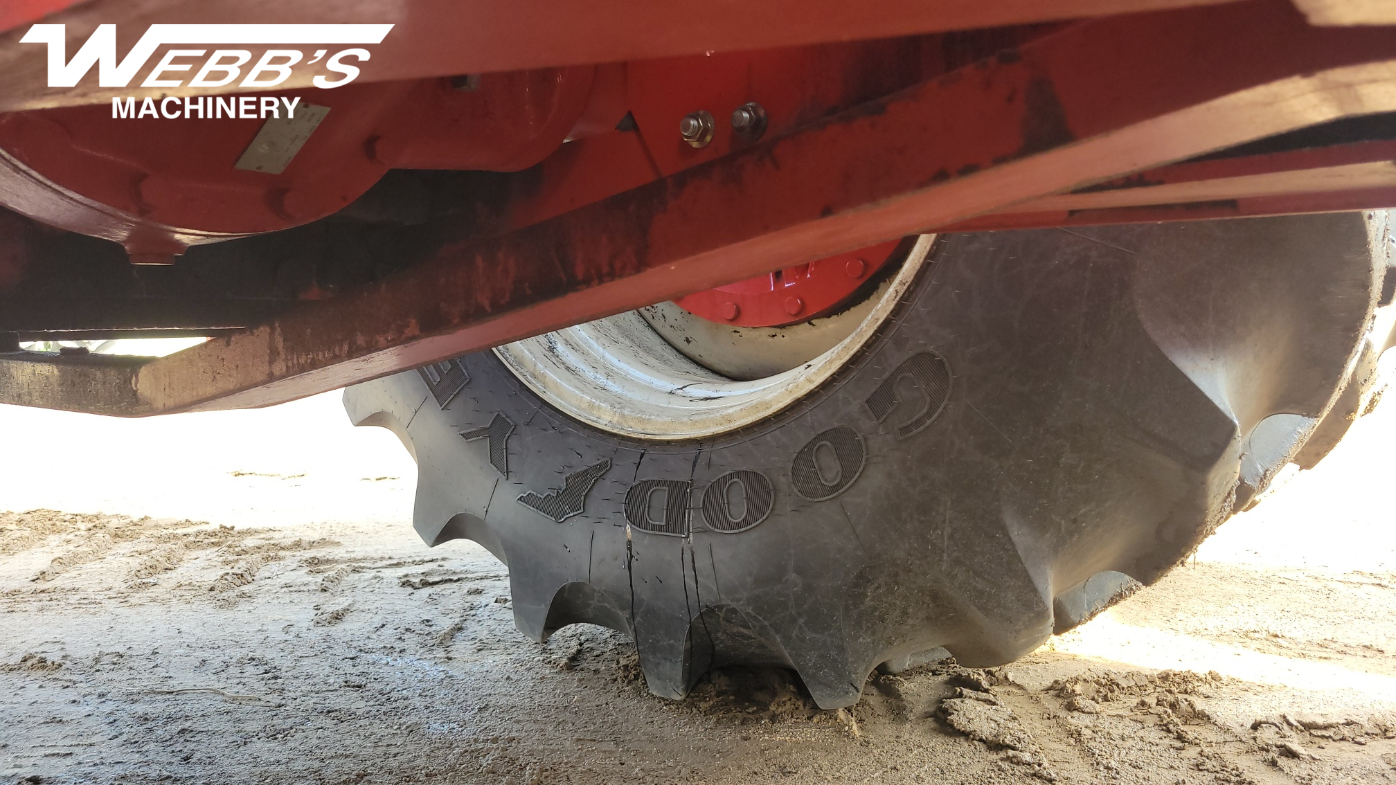 2013 Versatile 2375 Tractor
