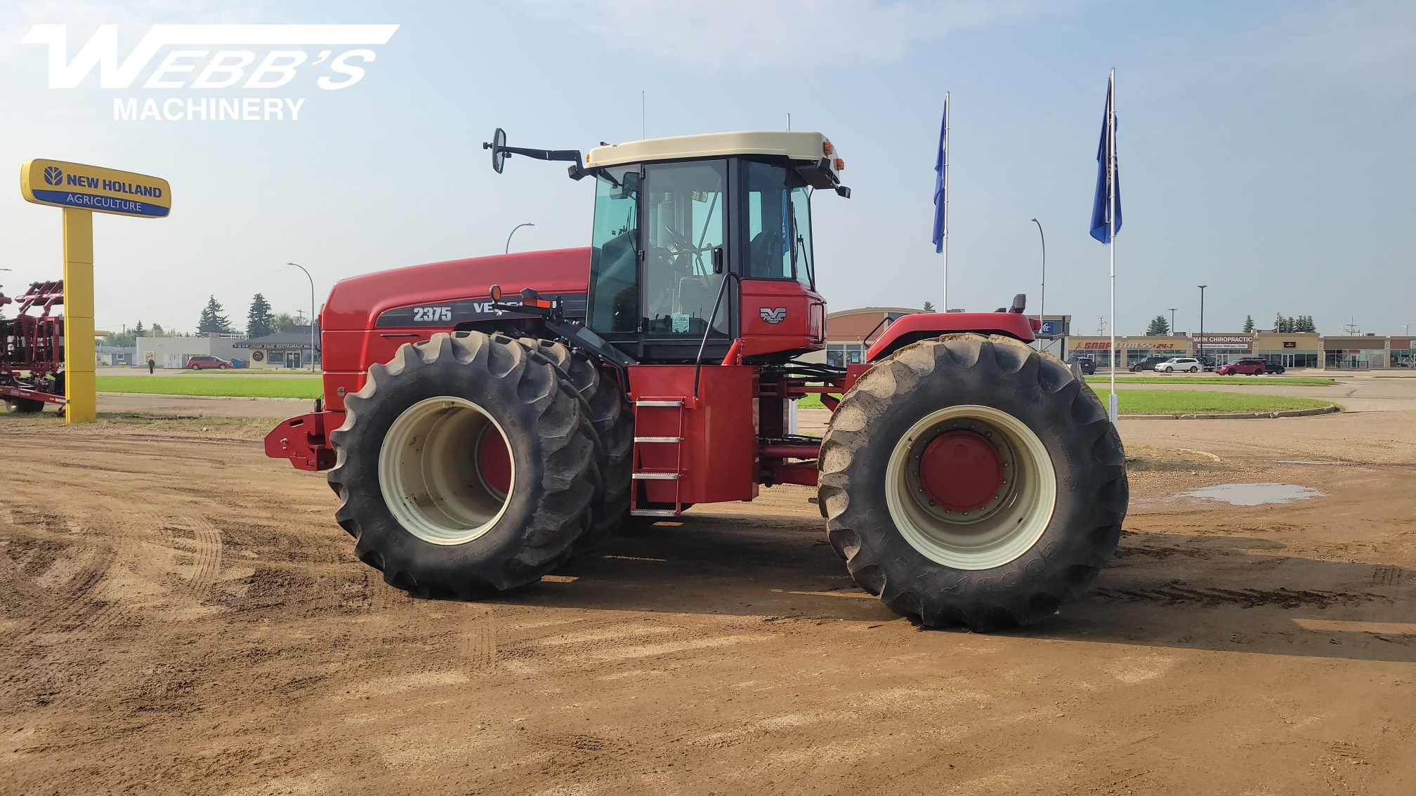 2013 Versatile 2375 Tractor