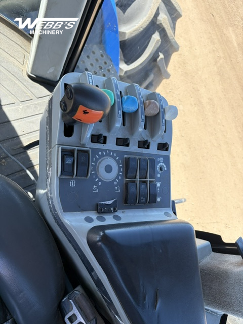 2009 New Holland T9060 Tractor